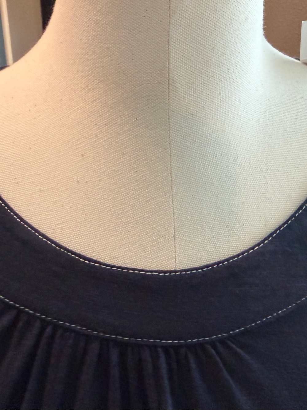Loft Factory NWT Navy Loft Short Sleeve Scoop Neck Top - Picture 3 of 9